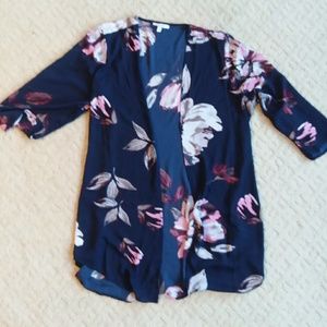 Veey pretty Navy and pink flowered kimono